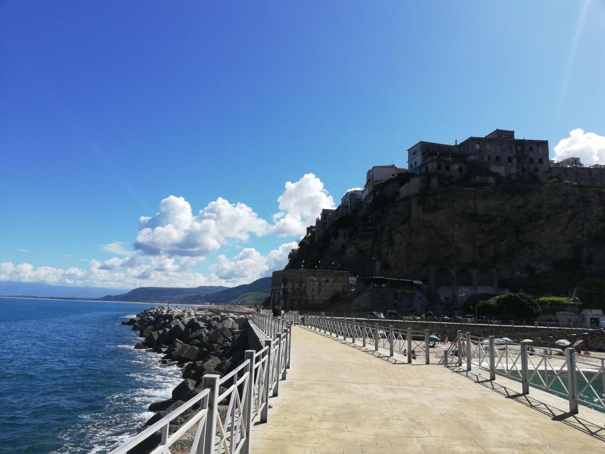 La Porta Sul Mare Apartment Пицо Екстериор снимка